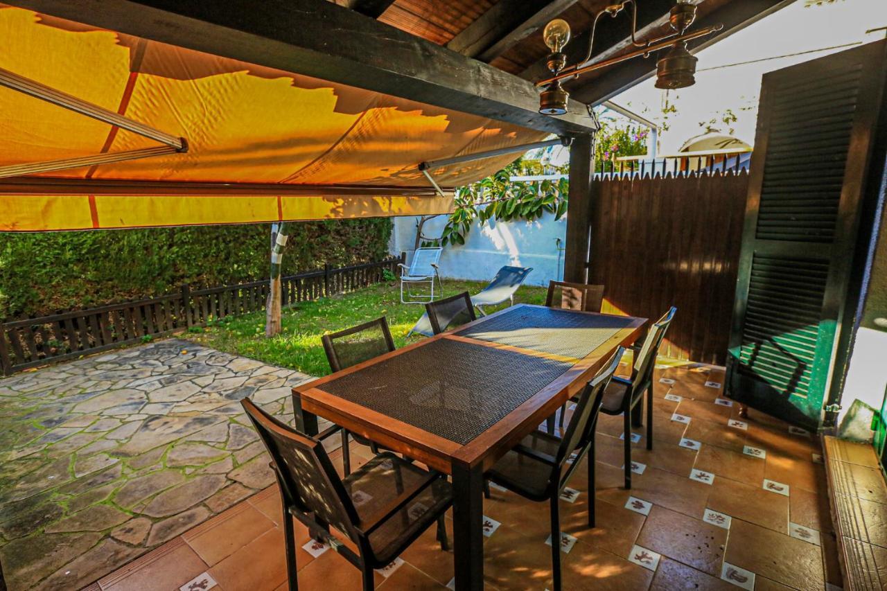 Calderon De La Barca - Only Families Villa Cambrils Exterior photo