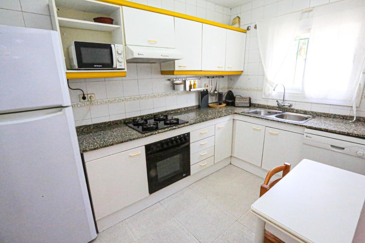 Calderon De La Barca - Only Families Villa Cambrils Exterior photo