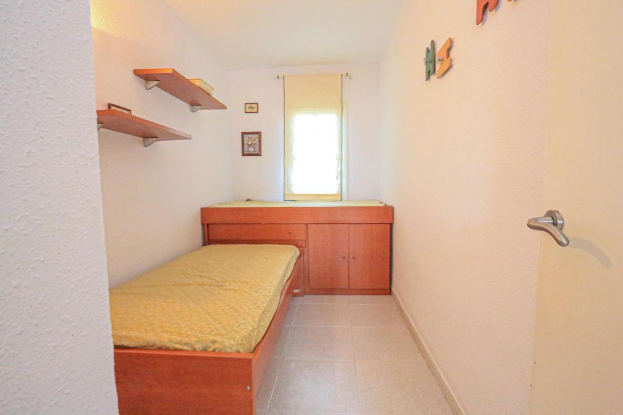 Calderon De La Barca - Only Families Villa Cambrils Exterior photo